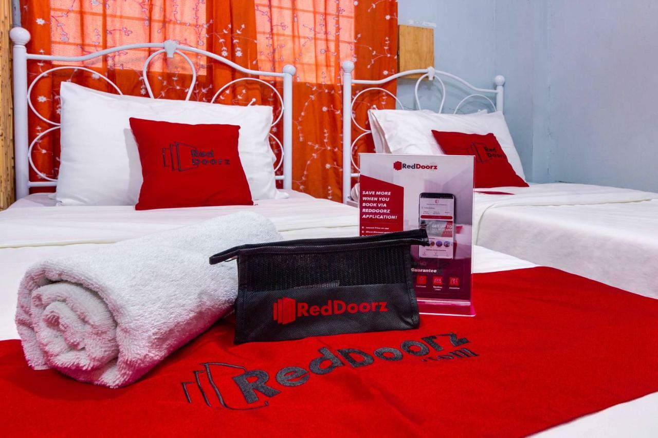 Reddoorz @ Zapatera Cebu Exterior foto